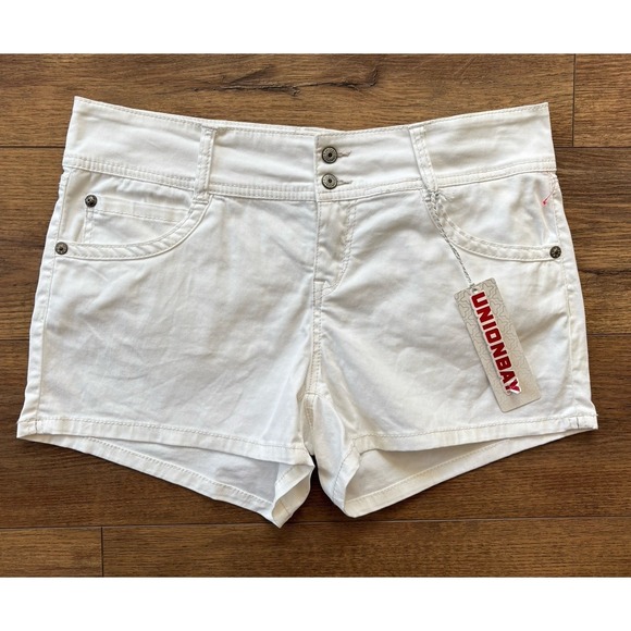 UNIONBAY Pants - Unionbay Women's Size 13 White Y2K Denim Jean Shorts - NEW
